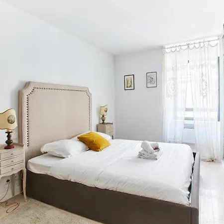 Apartment Madelaine - Opera